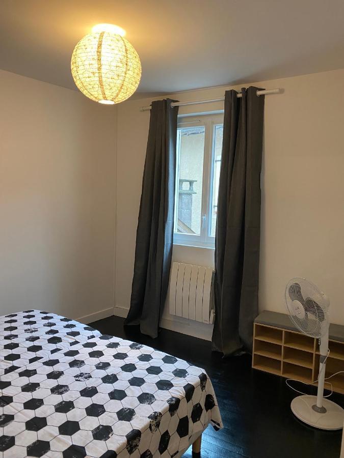 Apartamento Duplex Meublé Hyper Centre St Cere 4 Pers + Lit Bb. Wifi. Saint-Céré Exterior foto